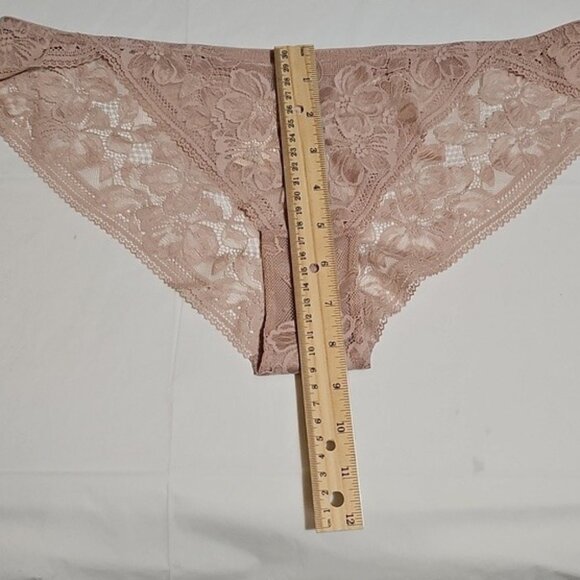 Intimately By Free People Lace Panty Size Medium - Picture 10 of 10
